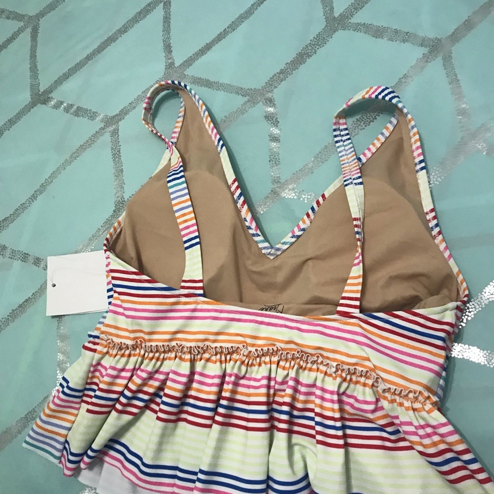 Kortni Jeane v neck top size medium